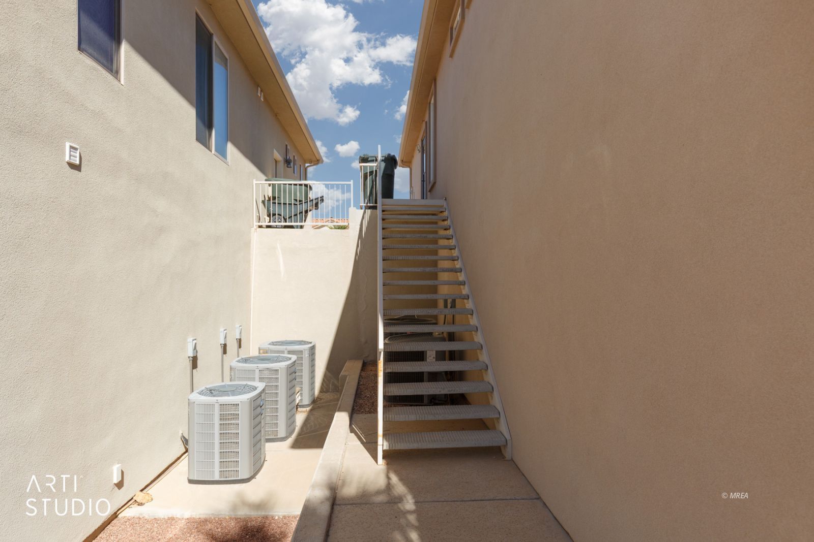 616  Mountain View Dr