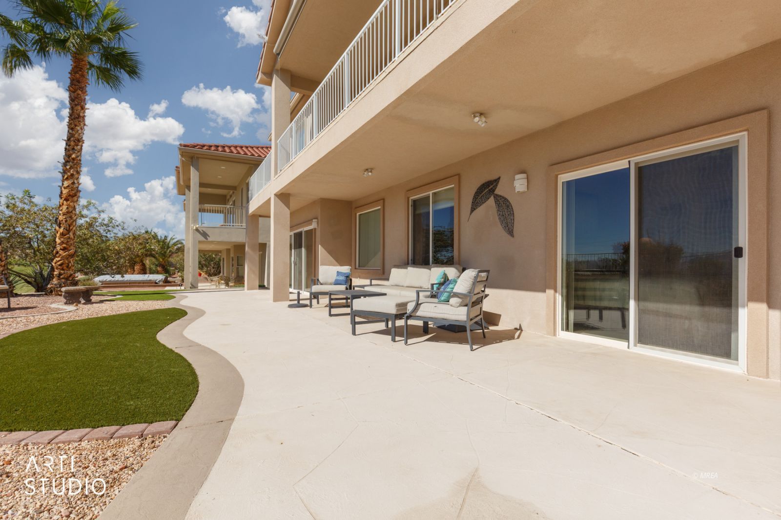 616  Mountain View Dr