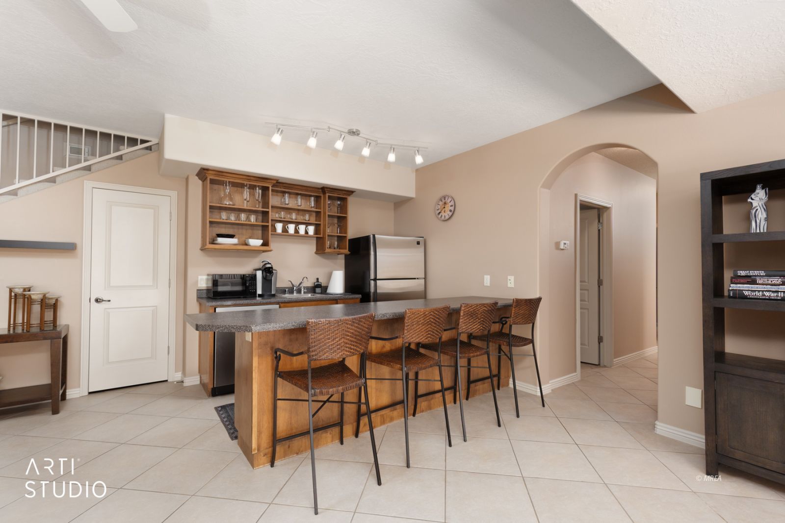 616  Mountain View Dr