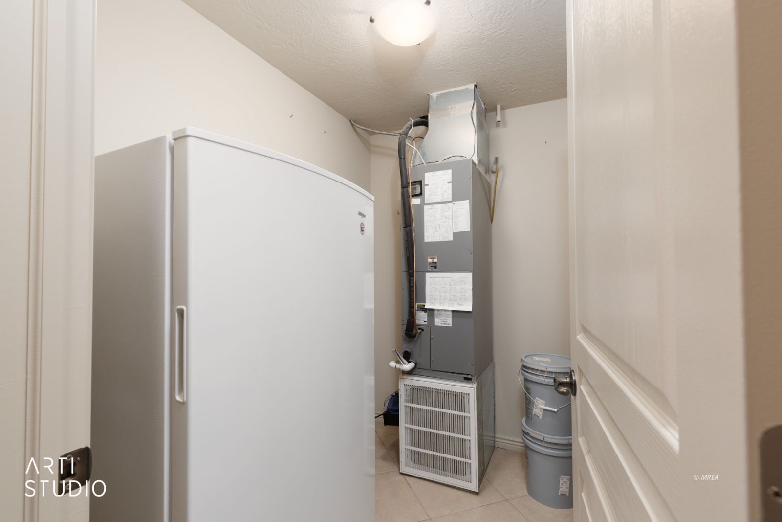 616  Mountain View Dr