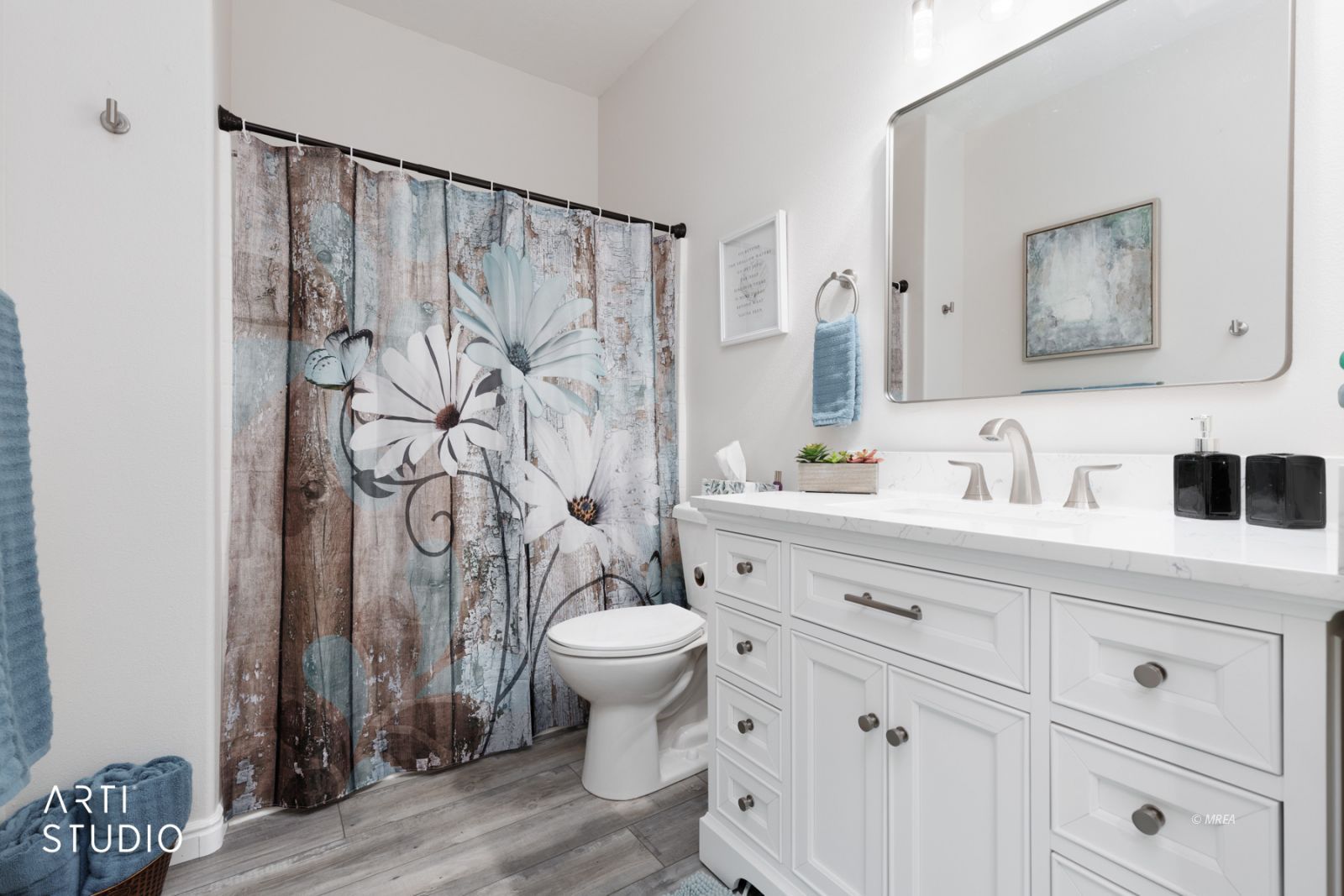 517 W Mesquite Blvd #1223