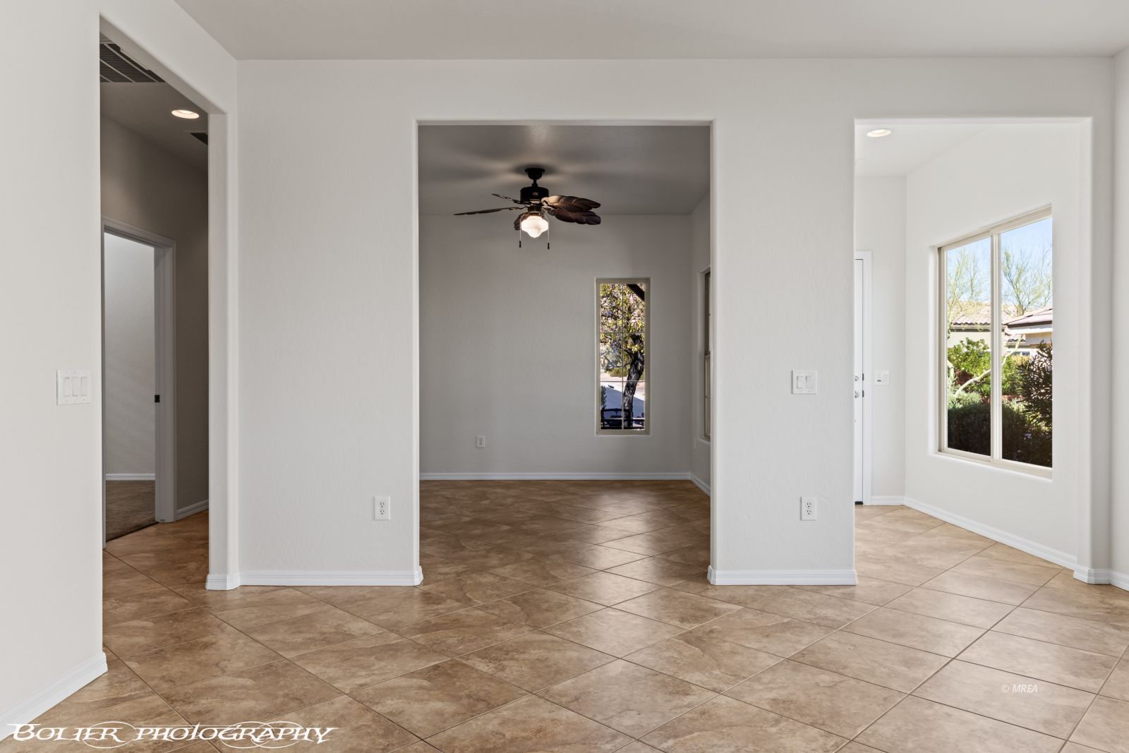 890  Frontier Pass Trl