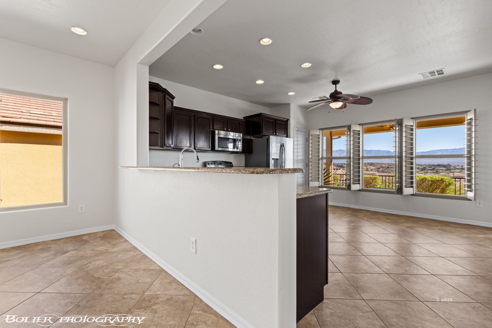 890  Frontier Pass Trl