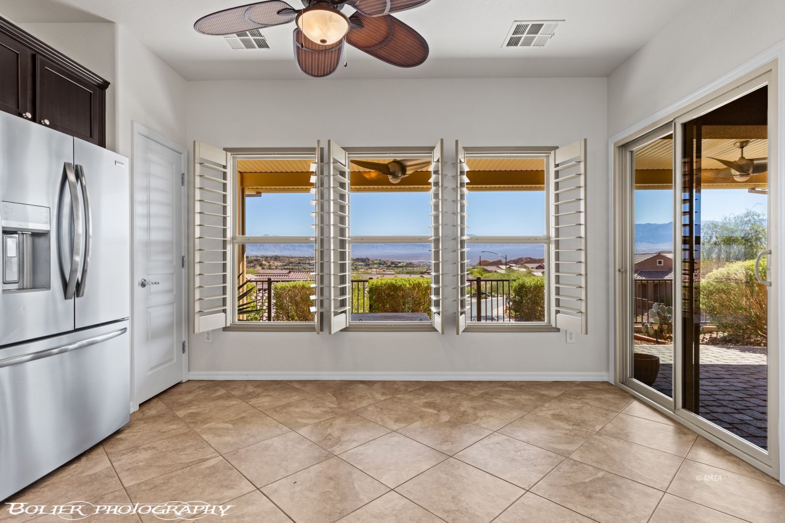 890  Frontier Pass Trl