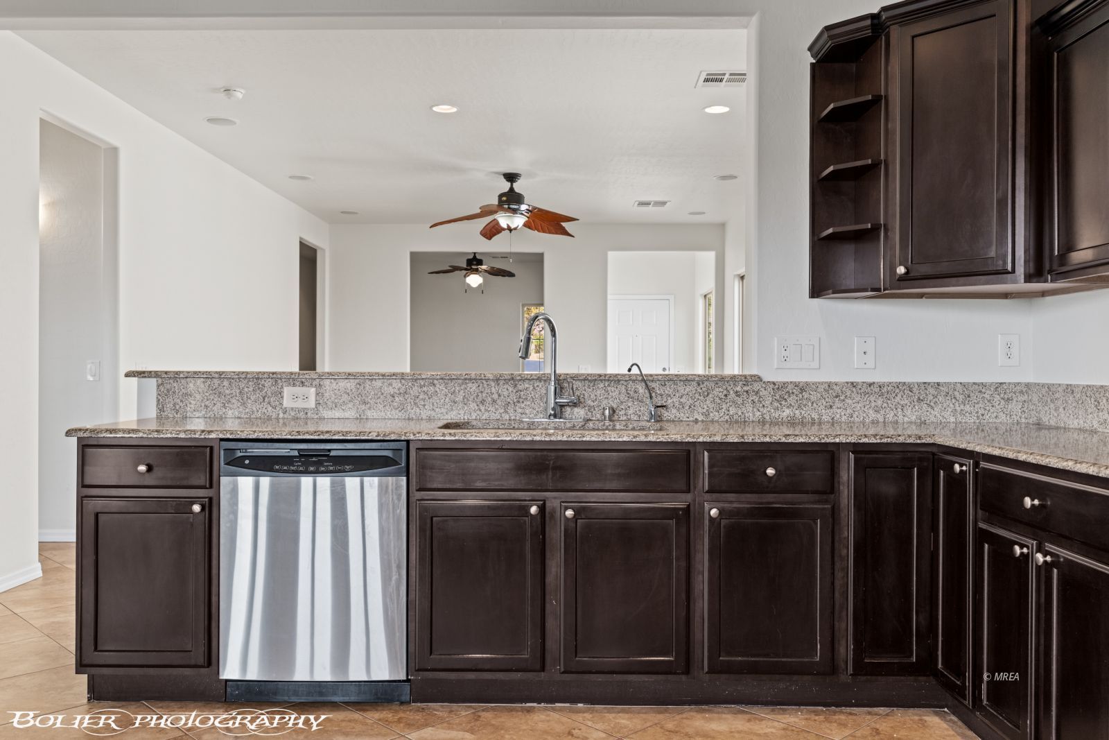 890  Frontier Pass Trl