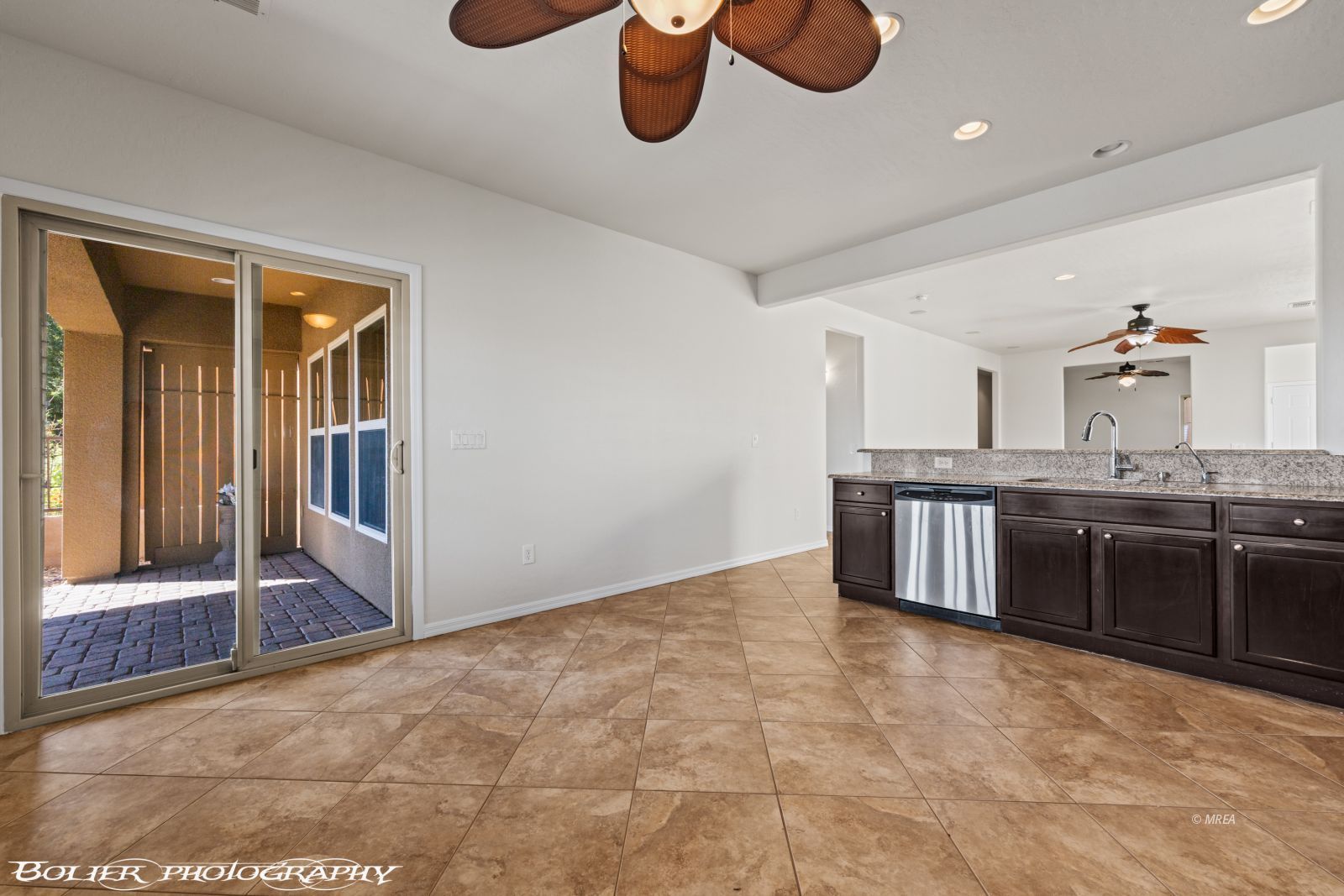 890  Frontier Pass Trl