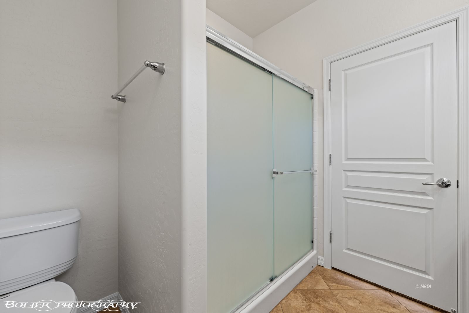 890  Frontier Pass Trl