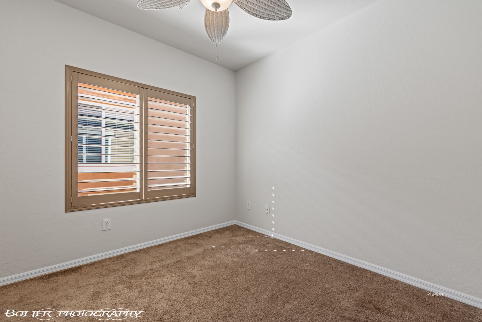 890  Frontier Pass Trl