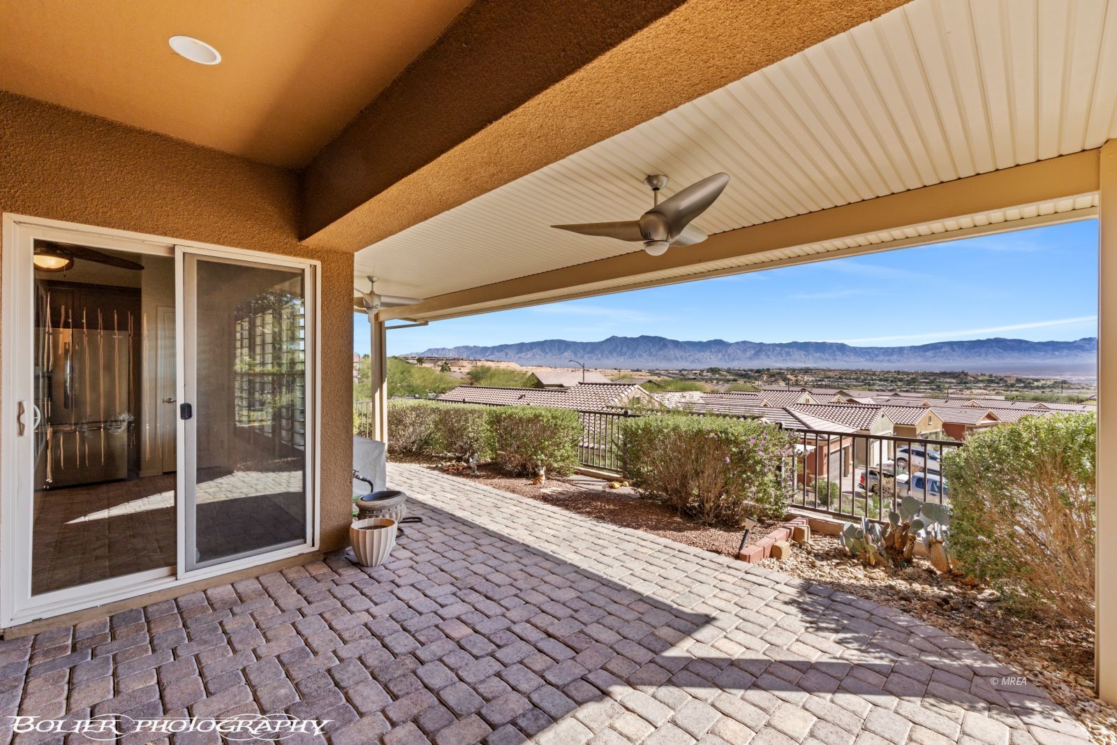 890  Frontier Pass Trl