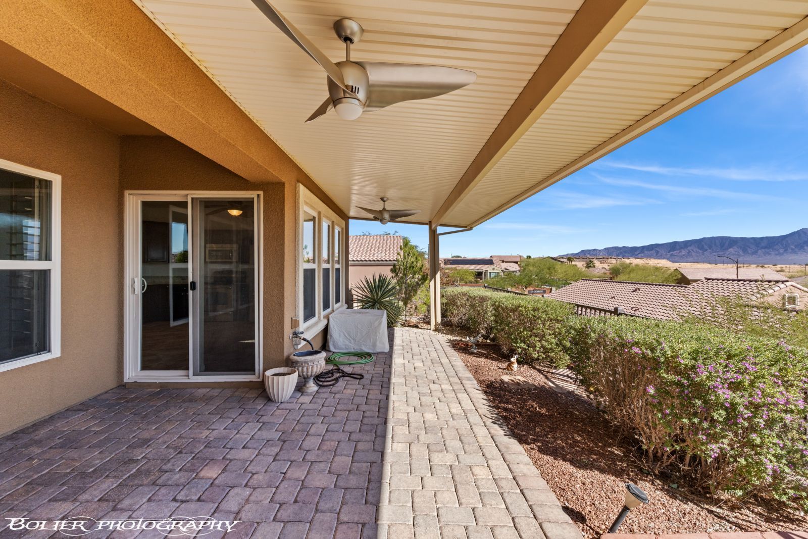 890  Frontier Pass Trl