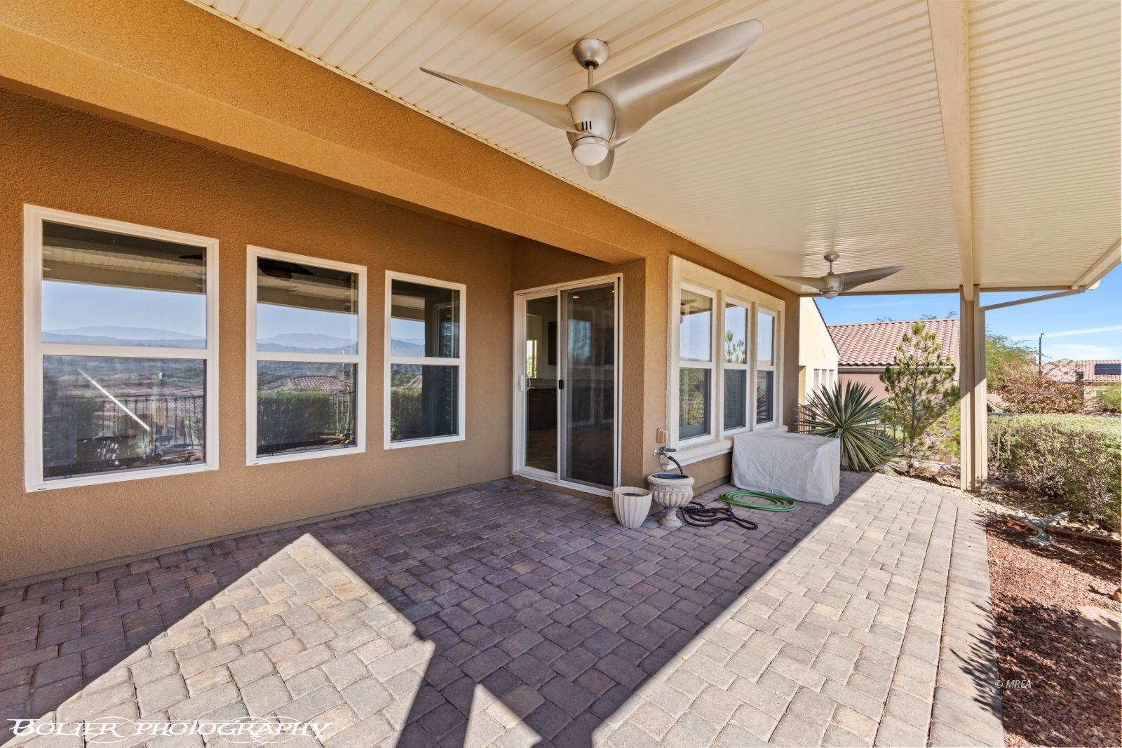 890  Frontier Pass Trl