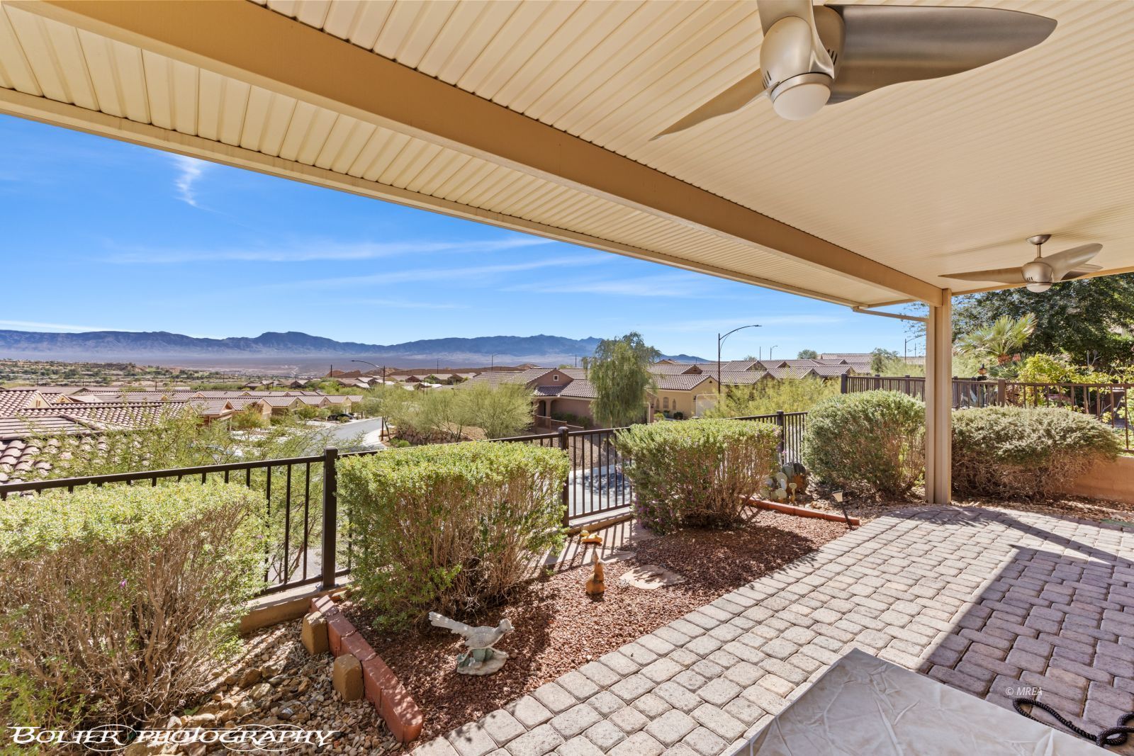 890  Frontier Pass Trl