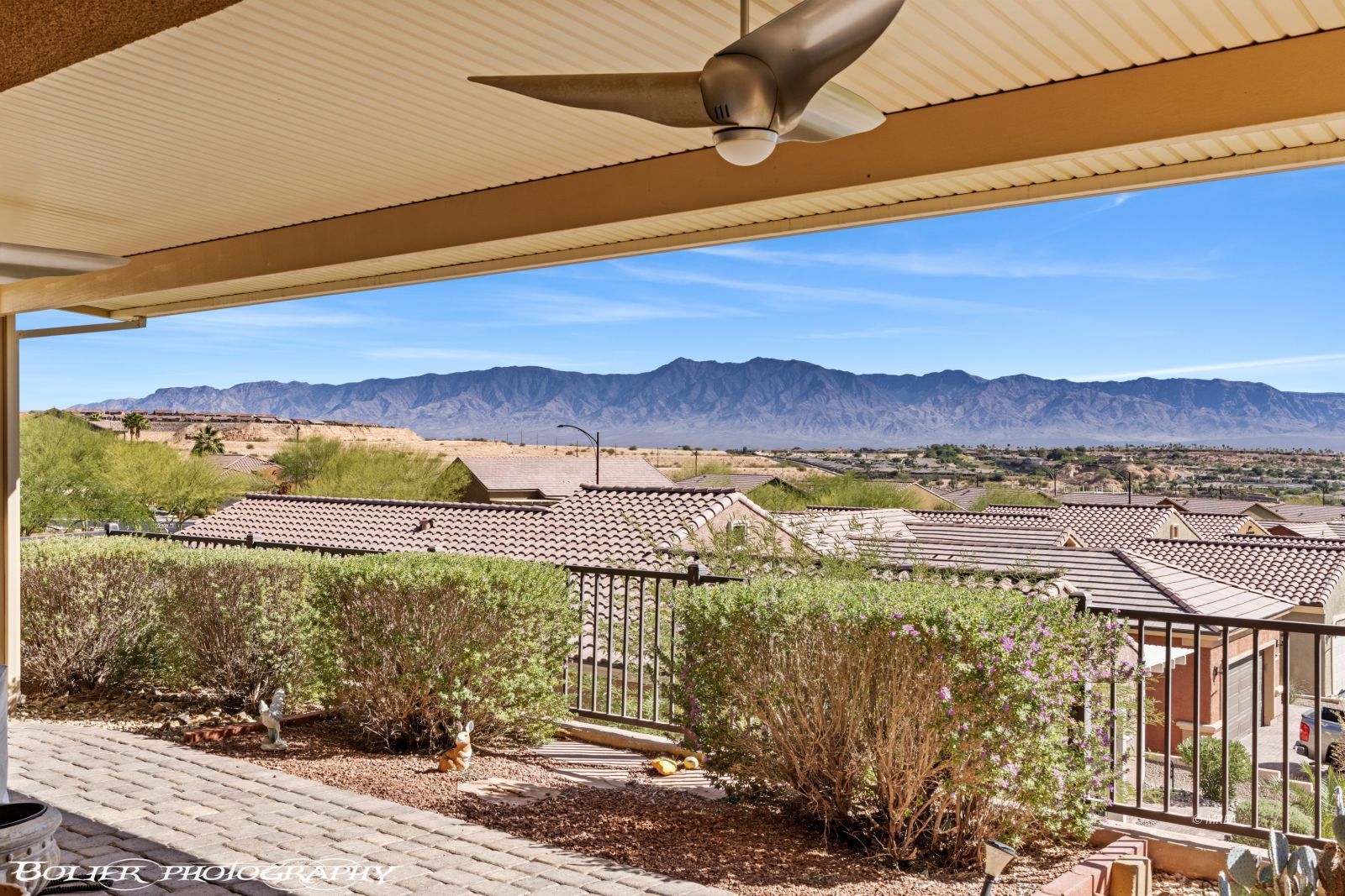 890  Frontier Pass Trl