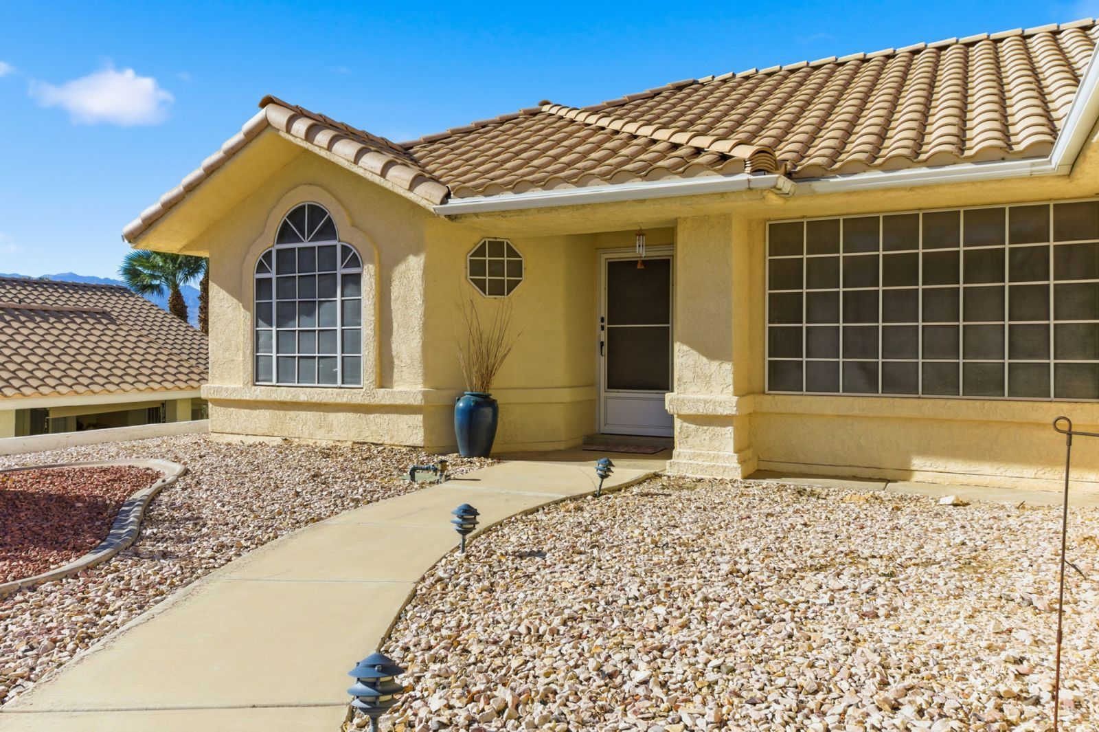 757  Buena Vista Cir