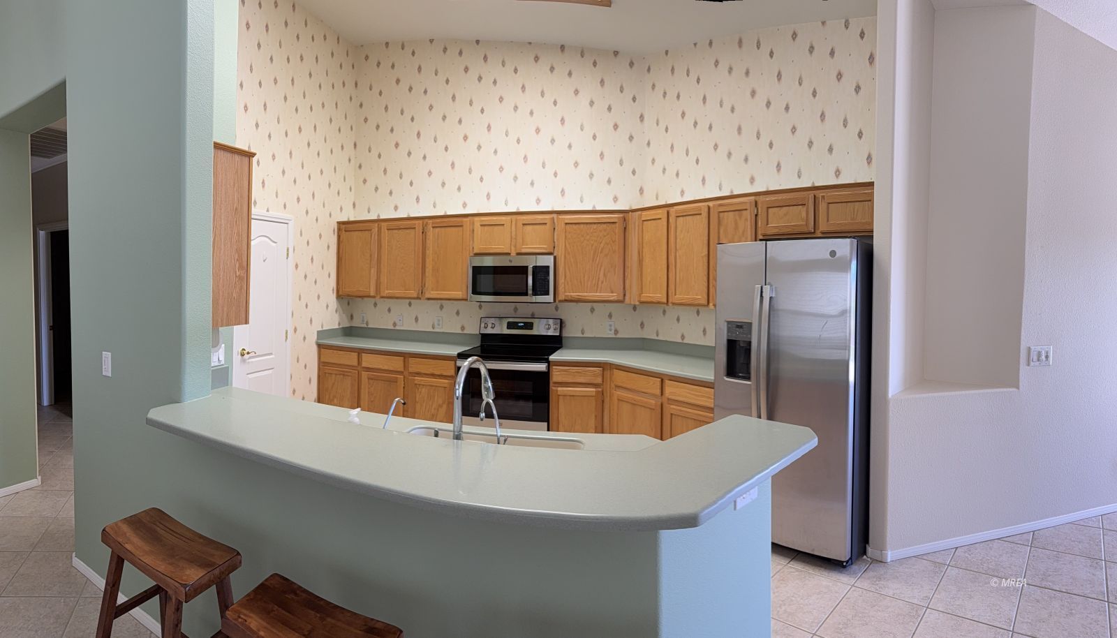 1384  Cathedral Canyon Dr