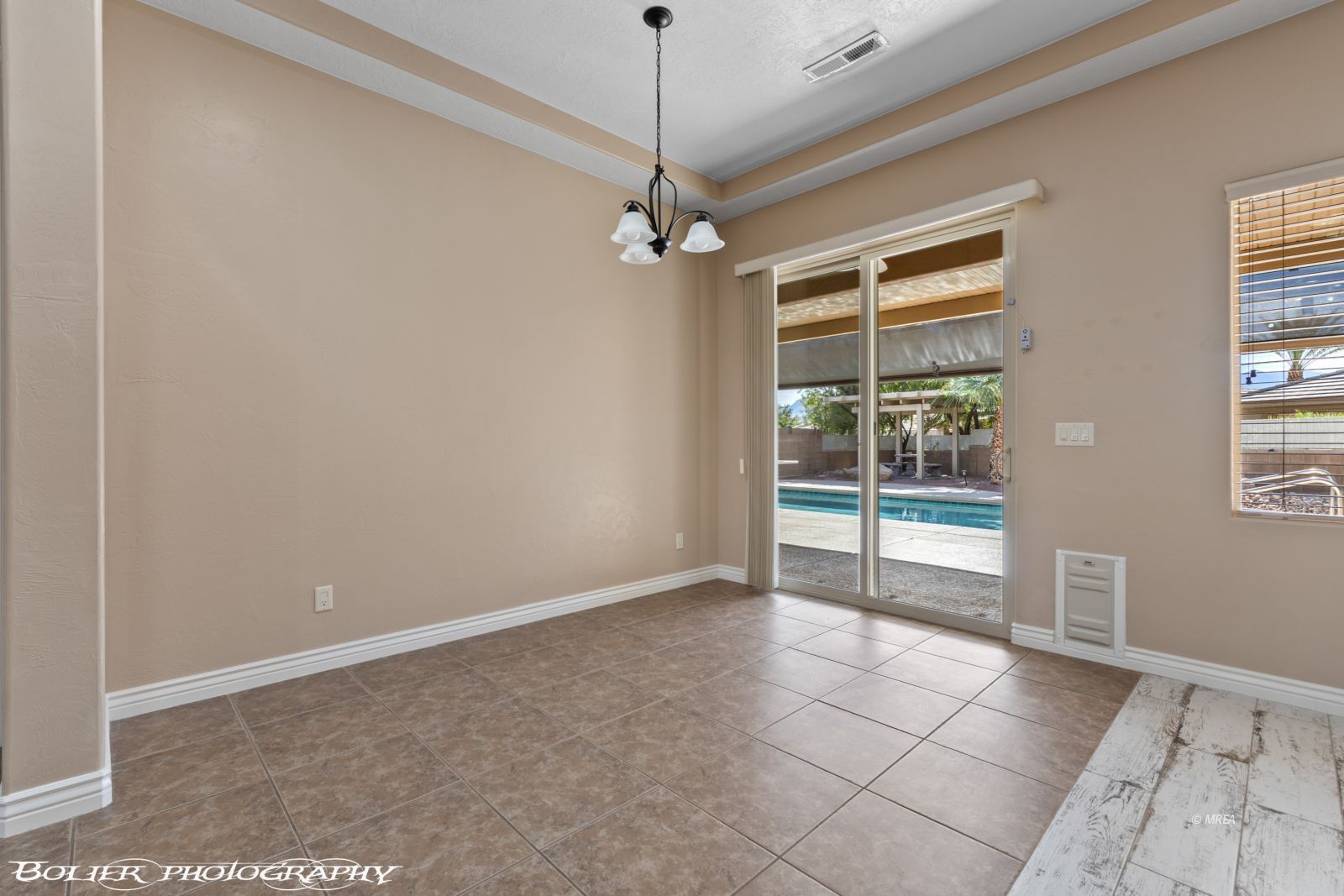 420  Sublimity Crest 