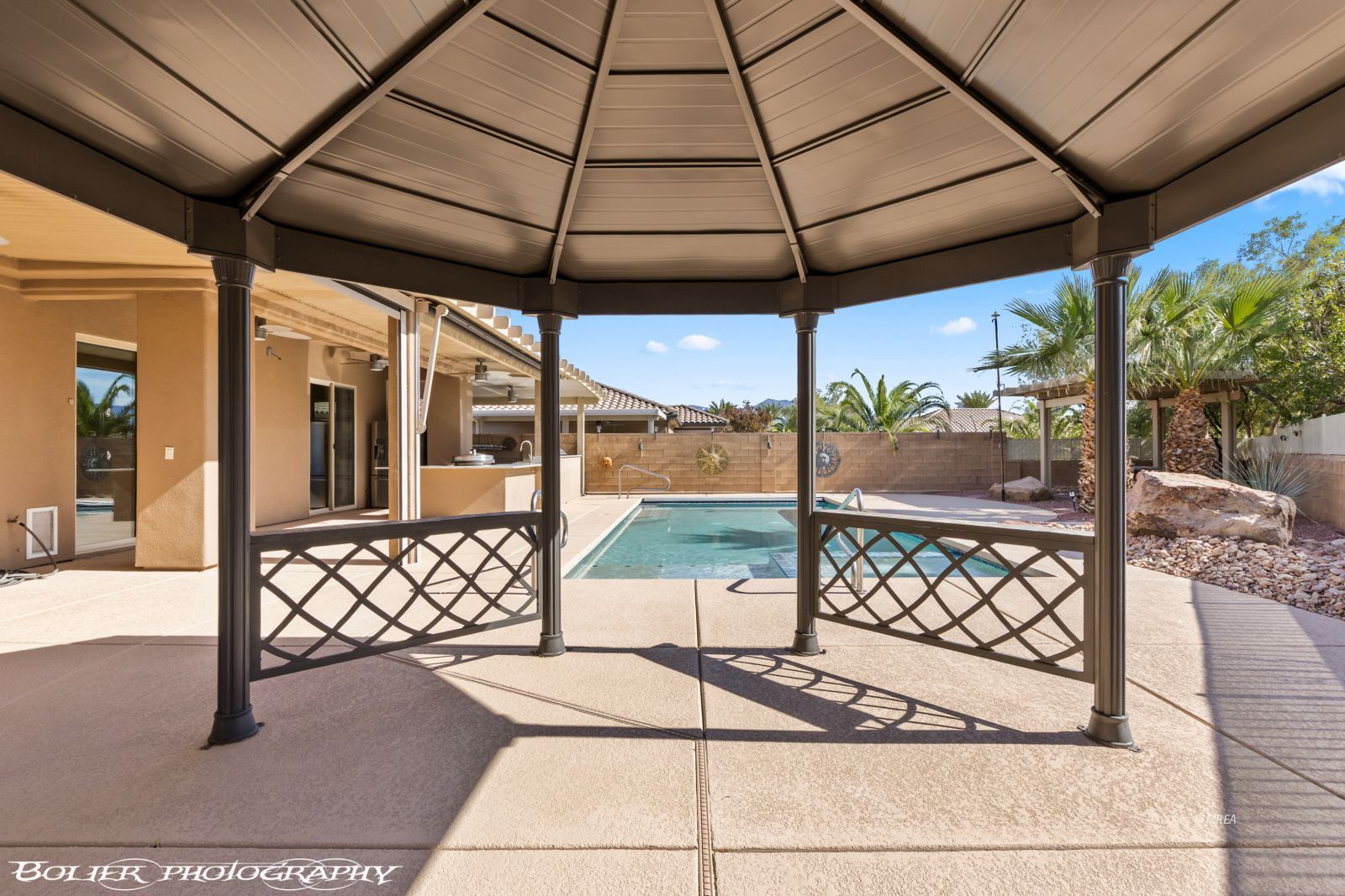 420  Sublimity Crest 