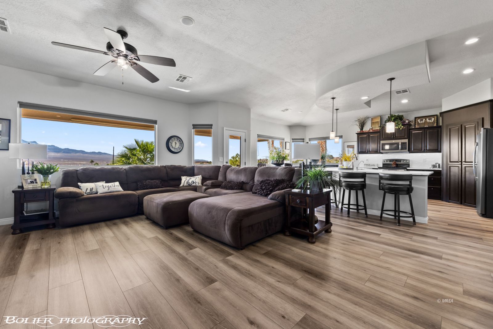 672  Mountain View Dr