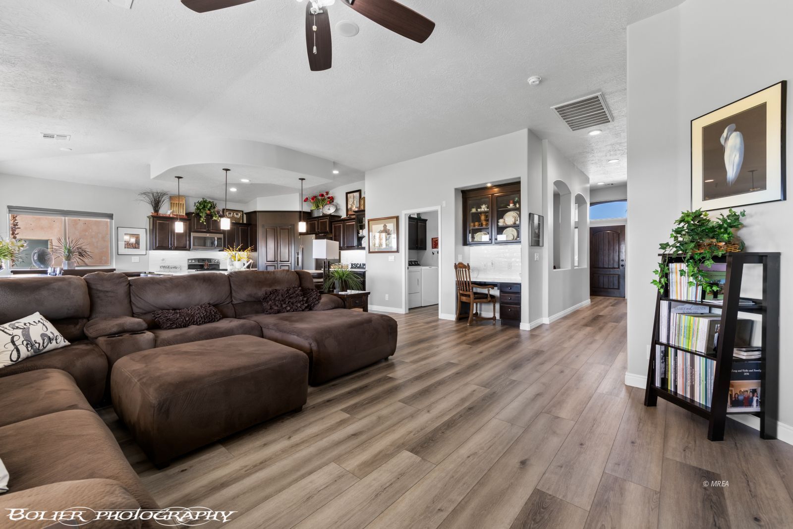 672  Mountain View Dr