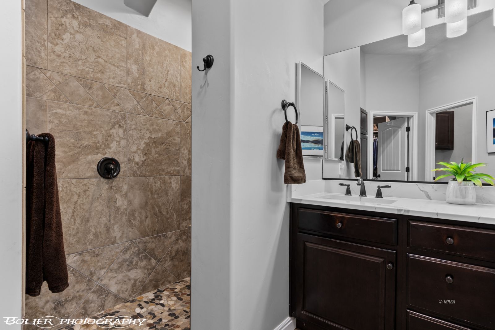 672  Mountain View Dr