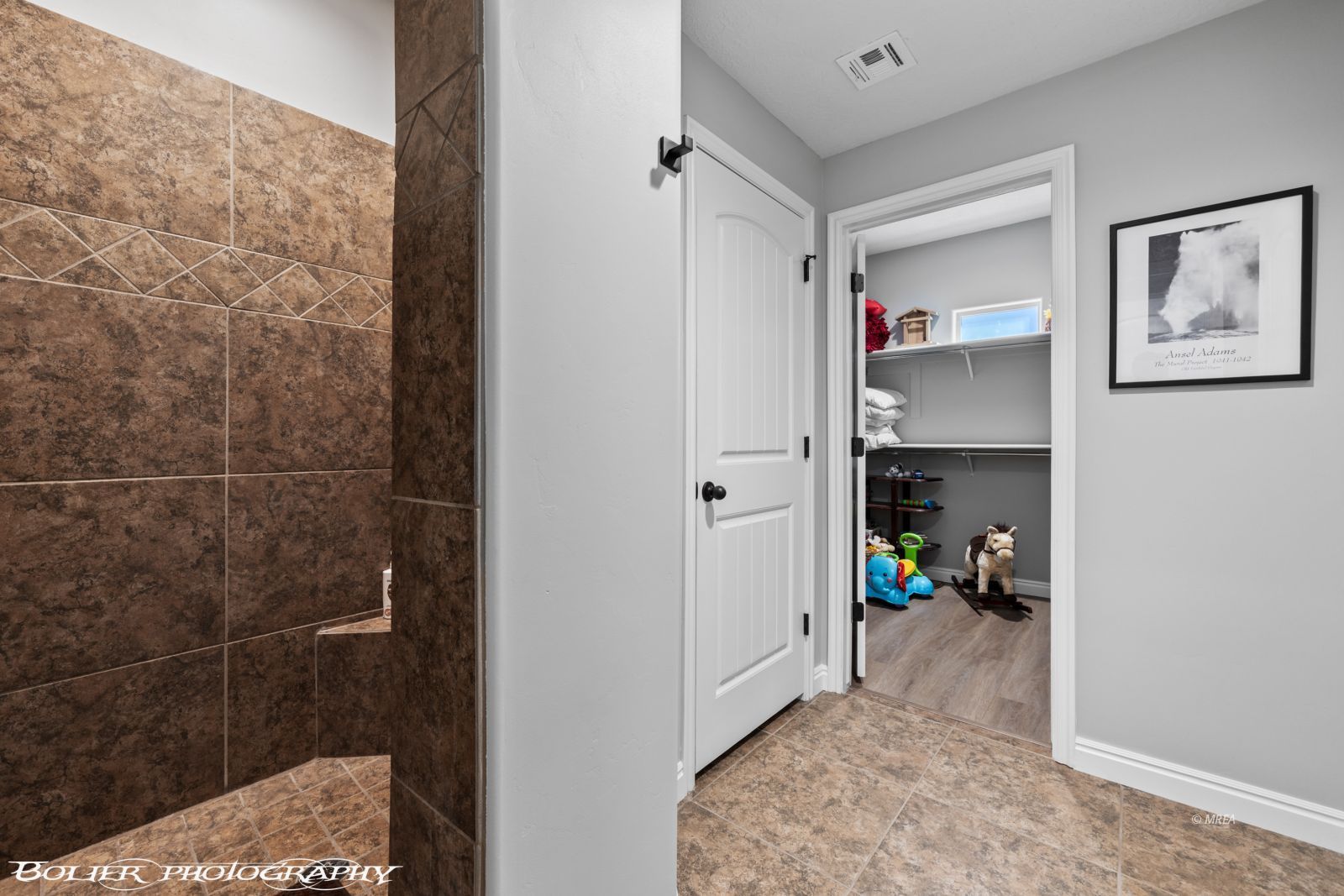 672  Mountain View Dr