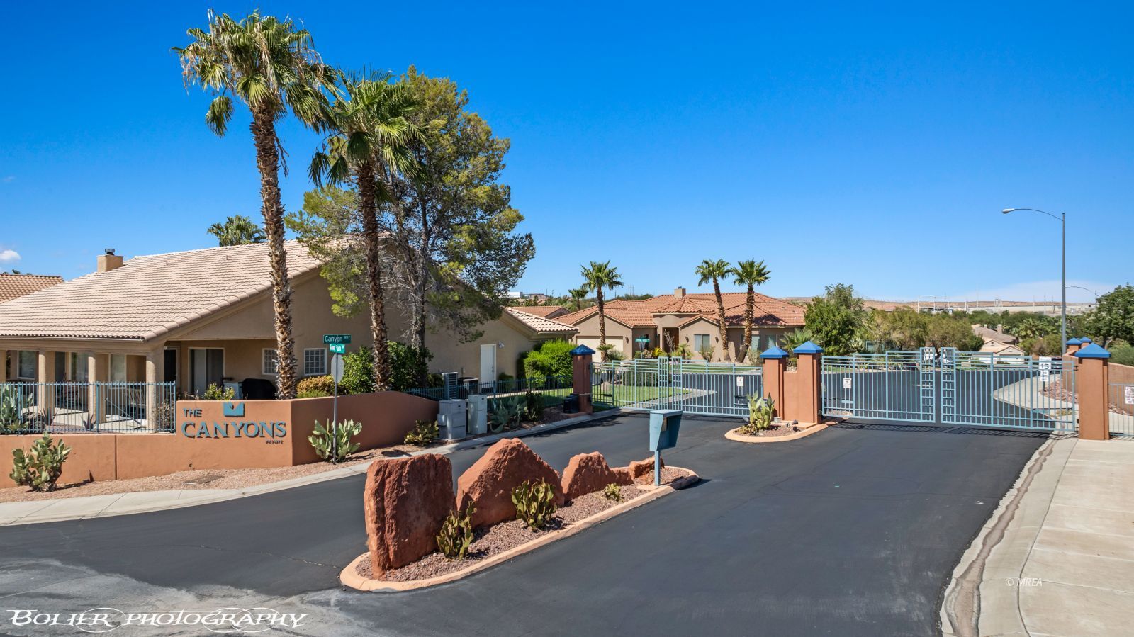 442  Crystal Canyon Dr