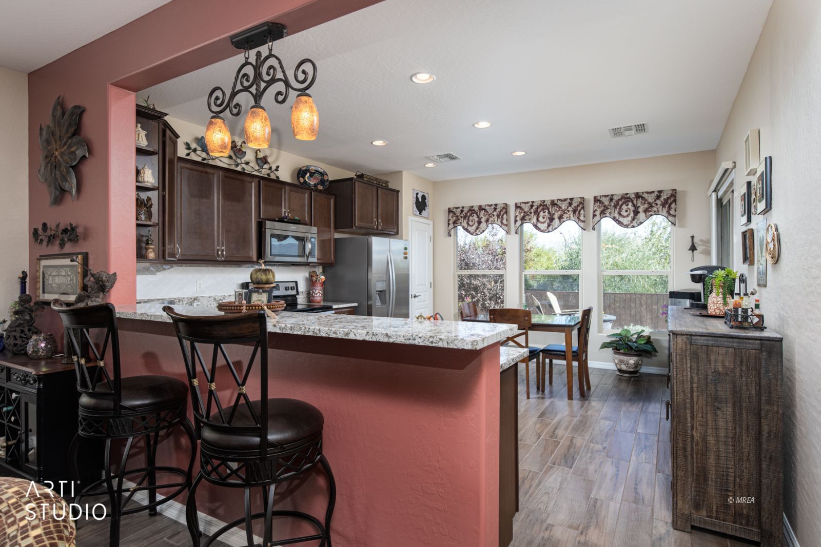 790  Country Grove Ln