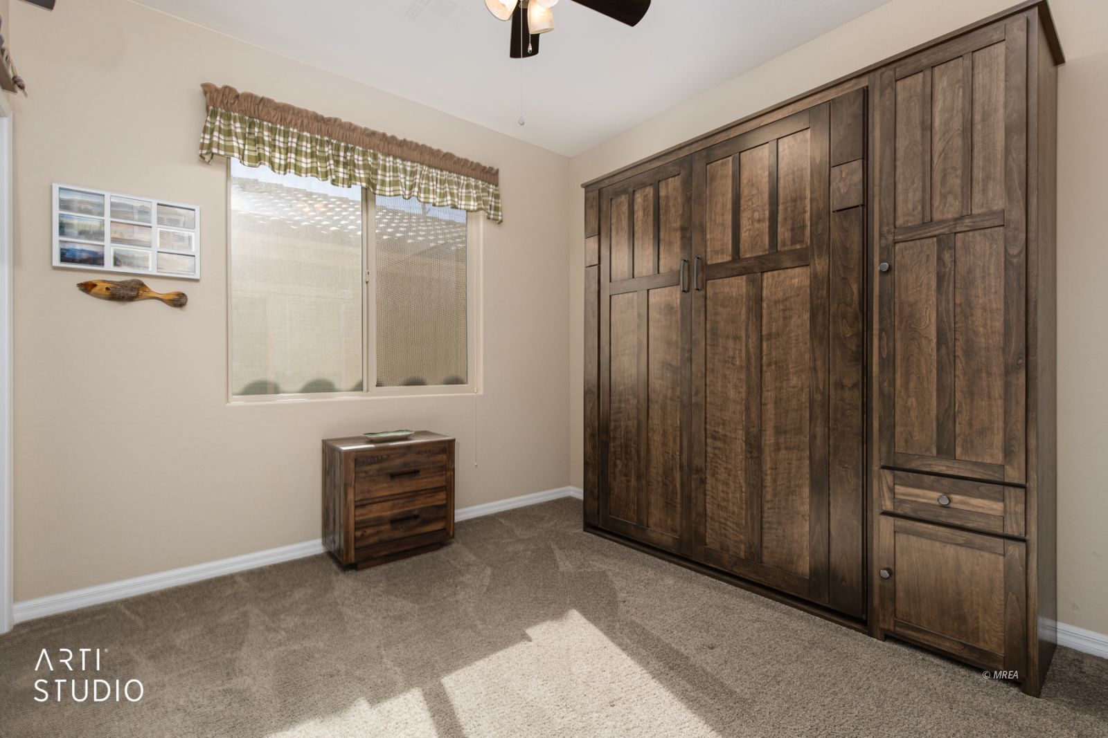 790  Country Grove Ln