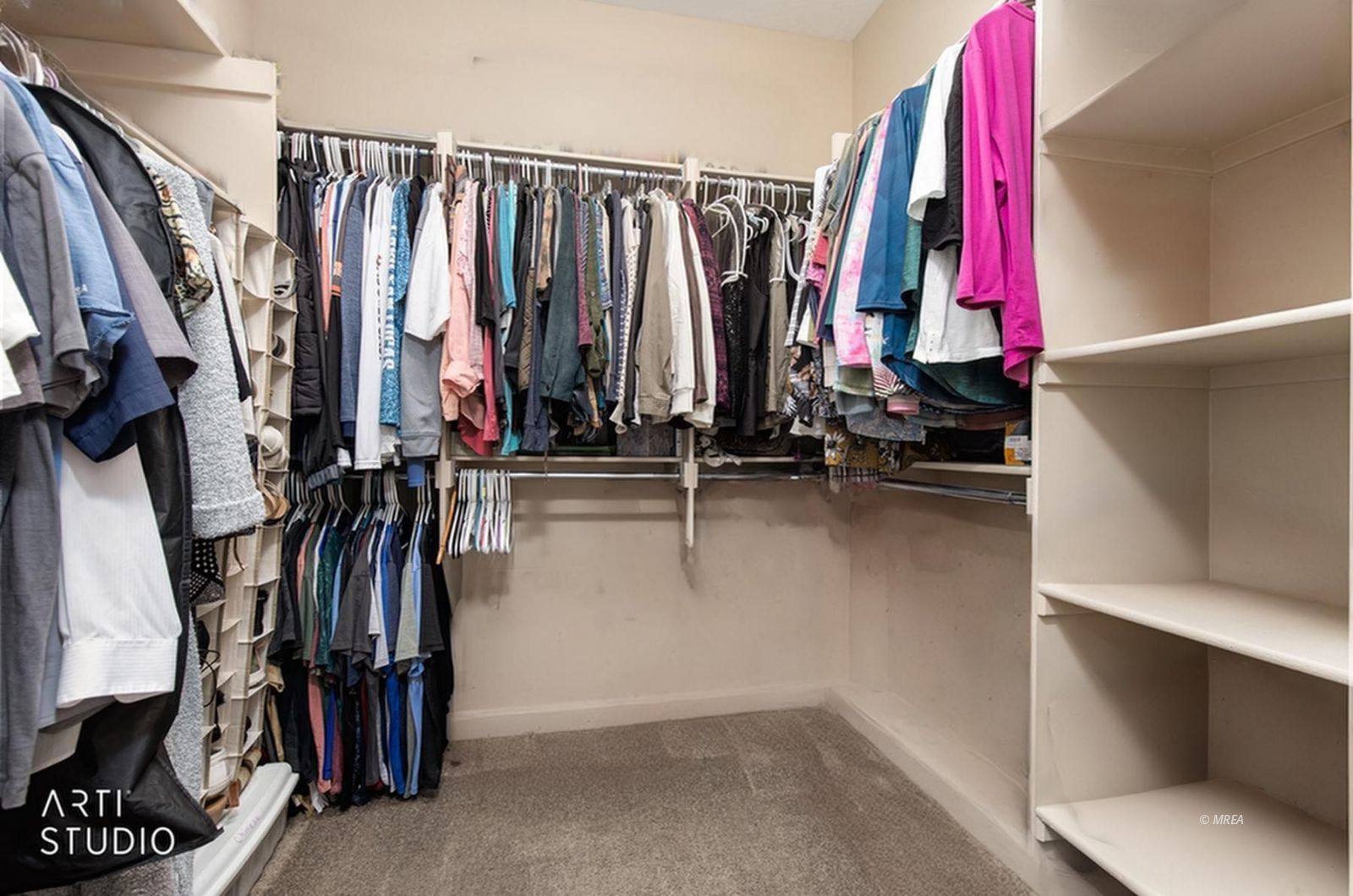 790  Country Grove Ln