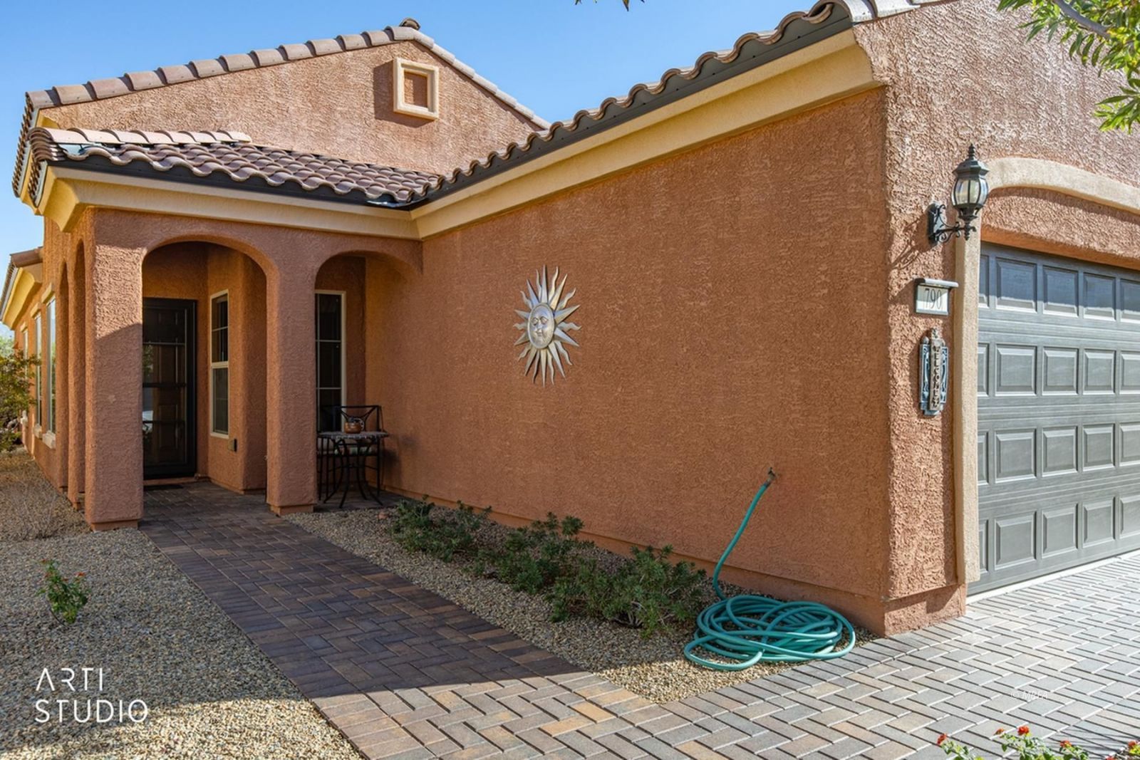 790  Country Grove Ln