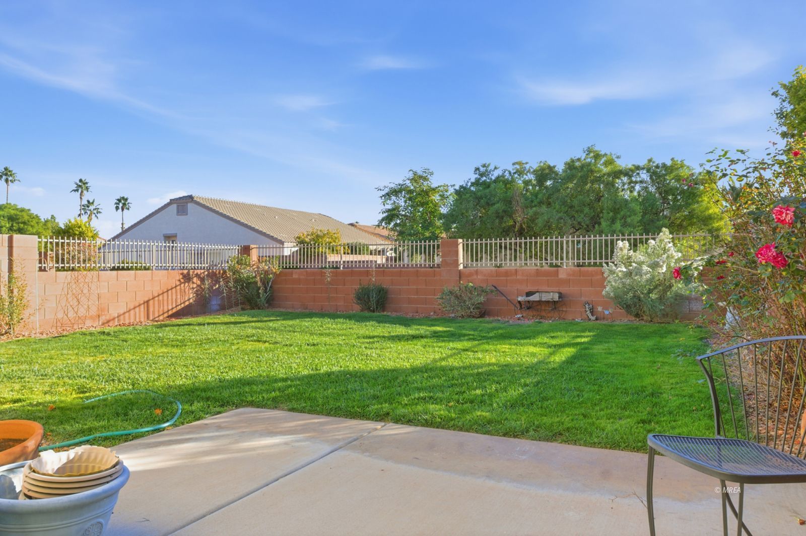 424  Beacon Ridge Way