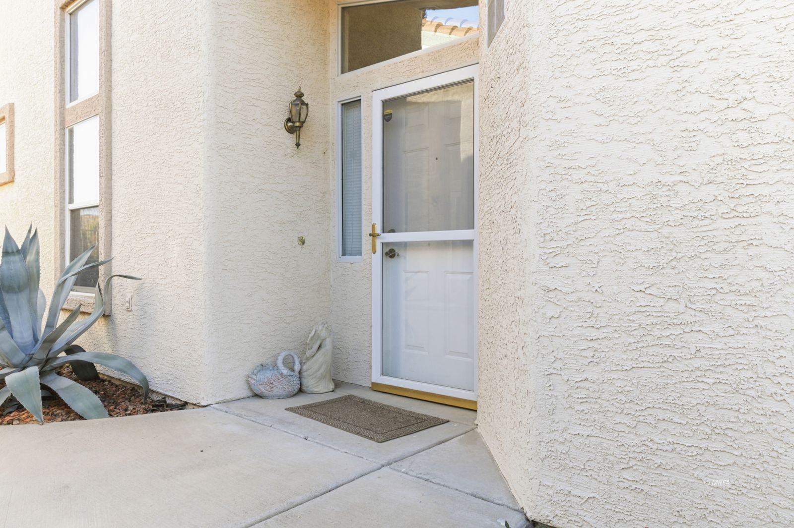 424  Beacon Ridge Way