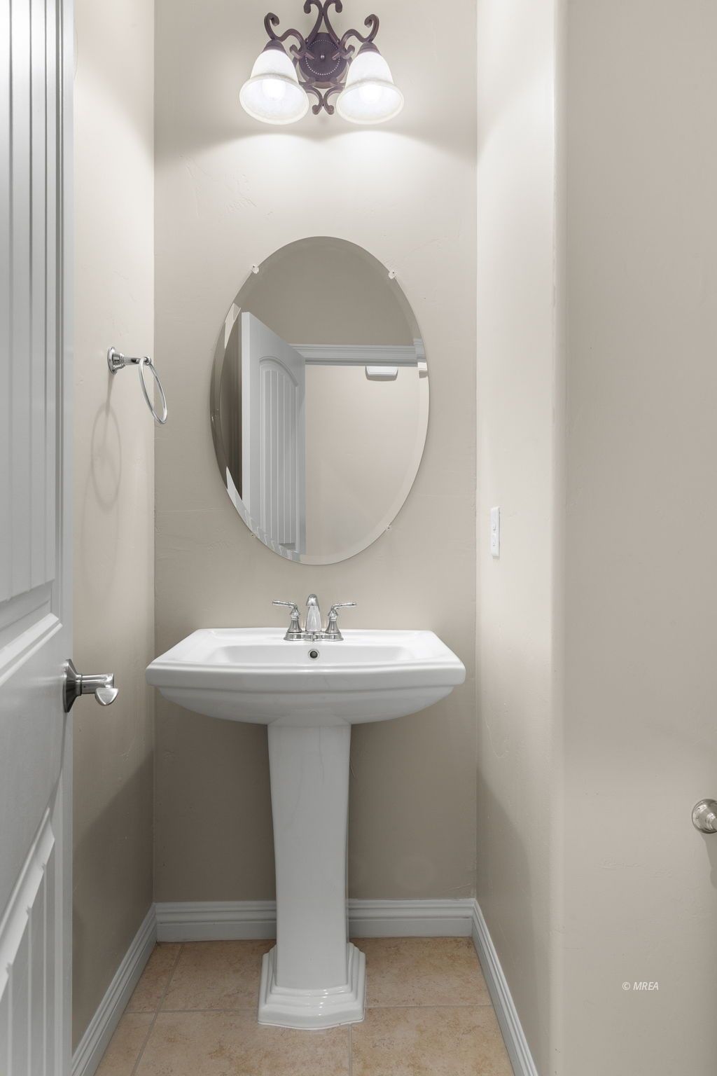 1355  Huntington Heights 