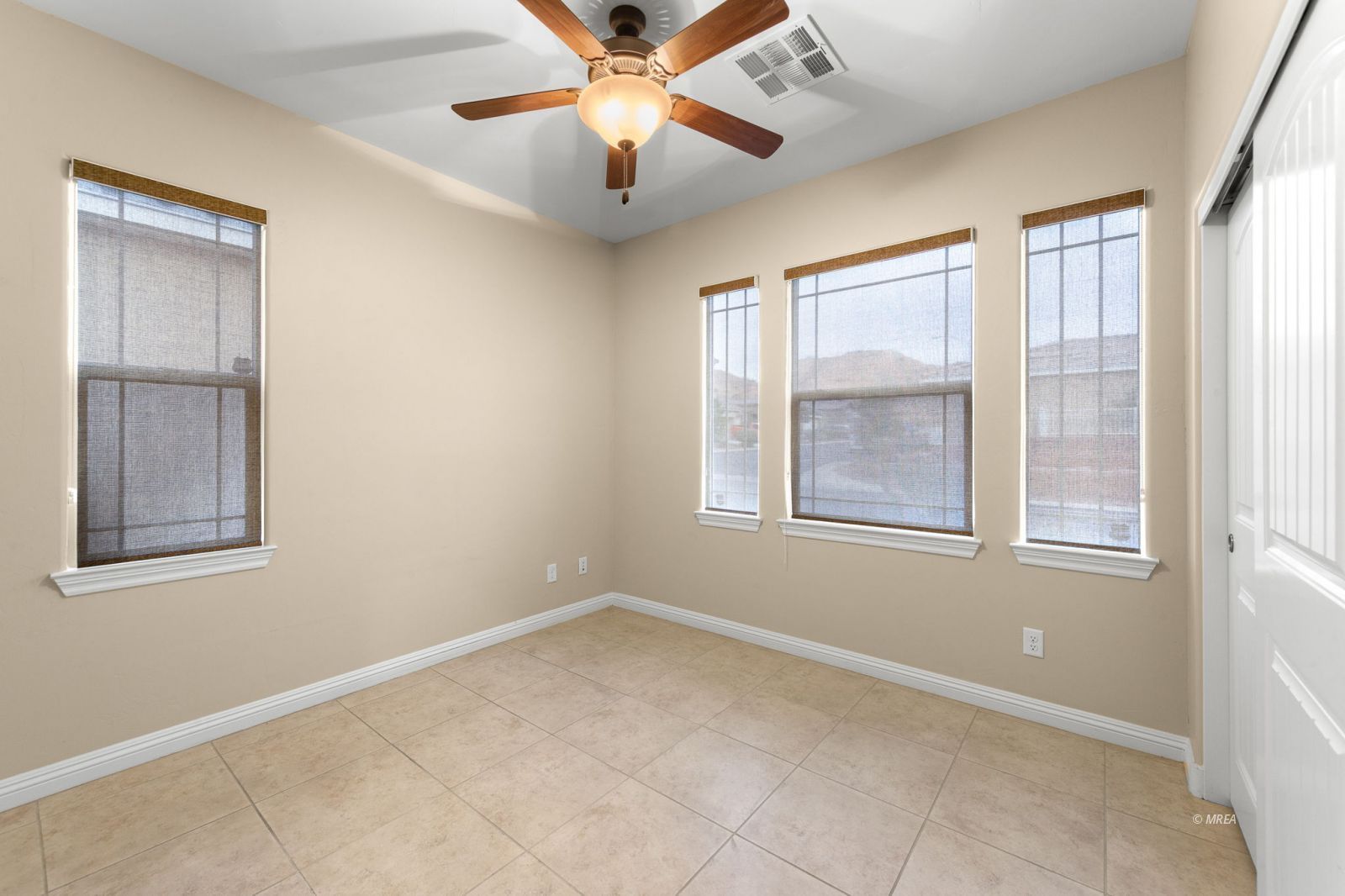 1355  Huntington Heights 