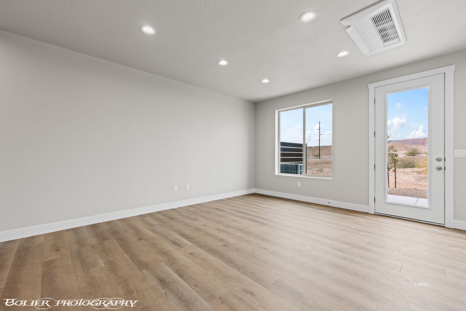 353  North White Rock Trl 