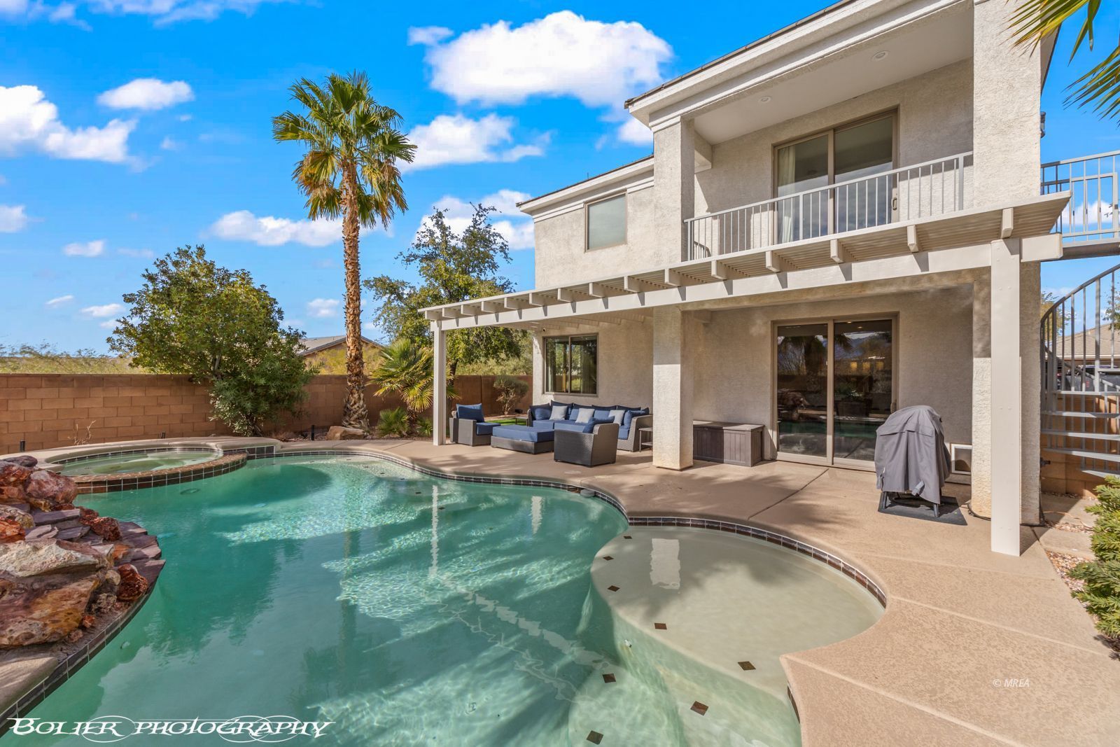 400  Paradise Pkwy  #127