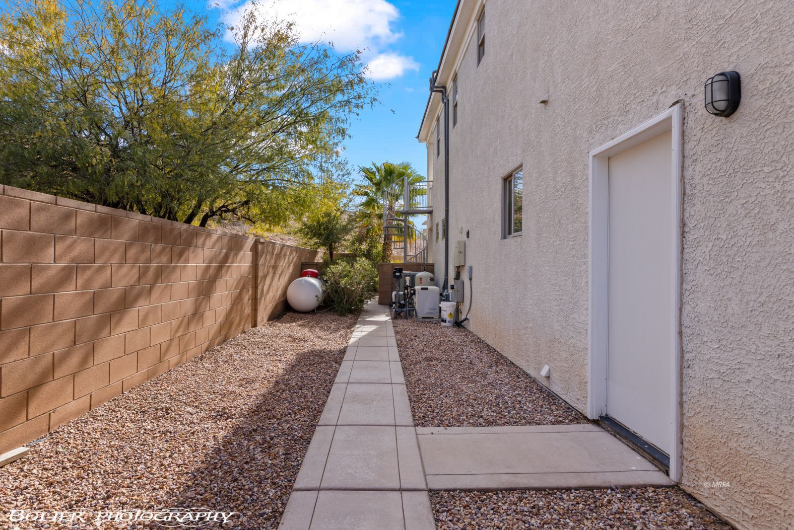 400  Paradise Pkwy  #127