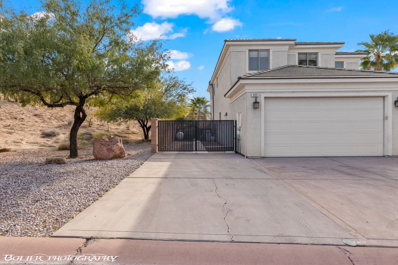 400  Paradise Pkwy  #127