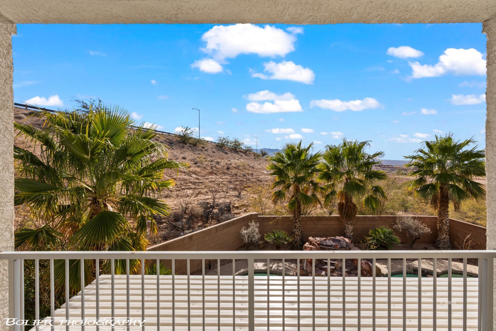 400  Paradise Pkwy  #127