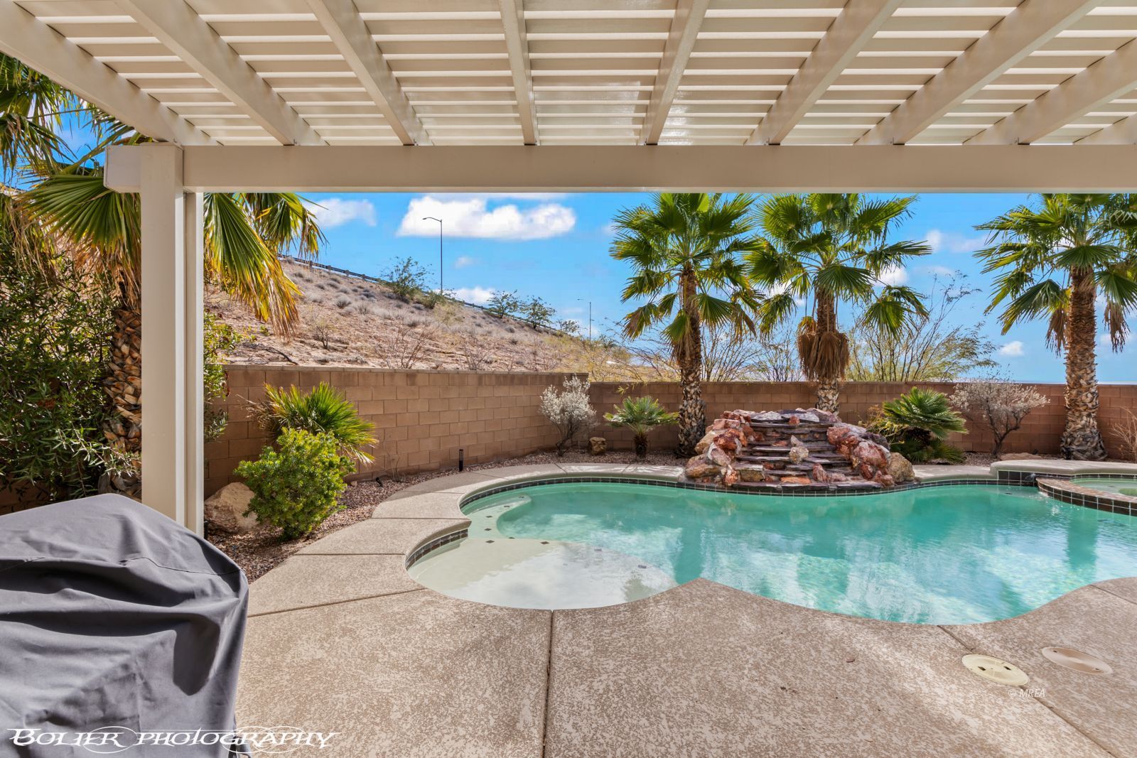 400  Paradise Pkwy  #127