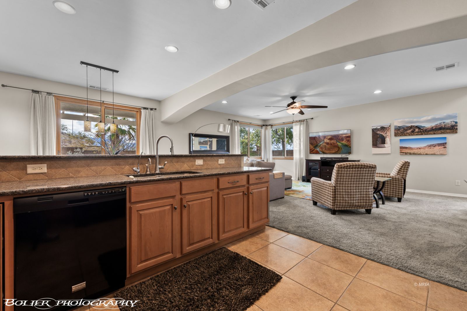 400  Paradise Pkwy  #127