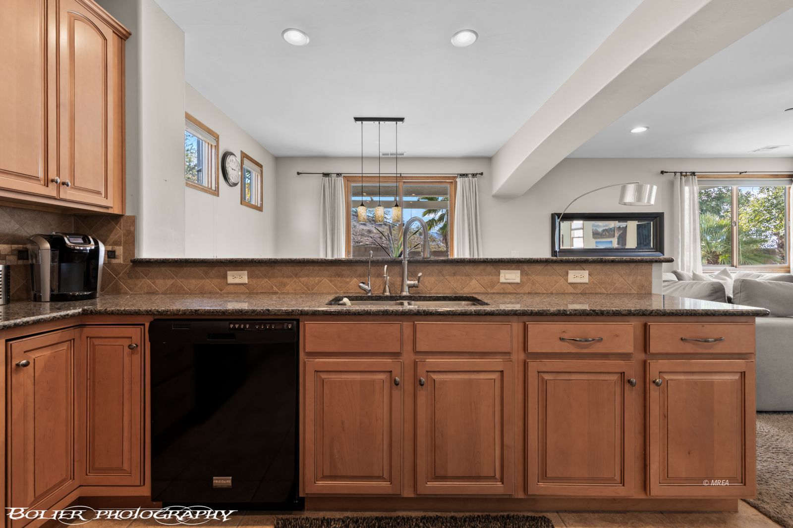 400  Paradise Pkwy  #127