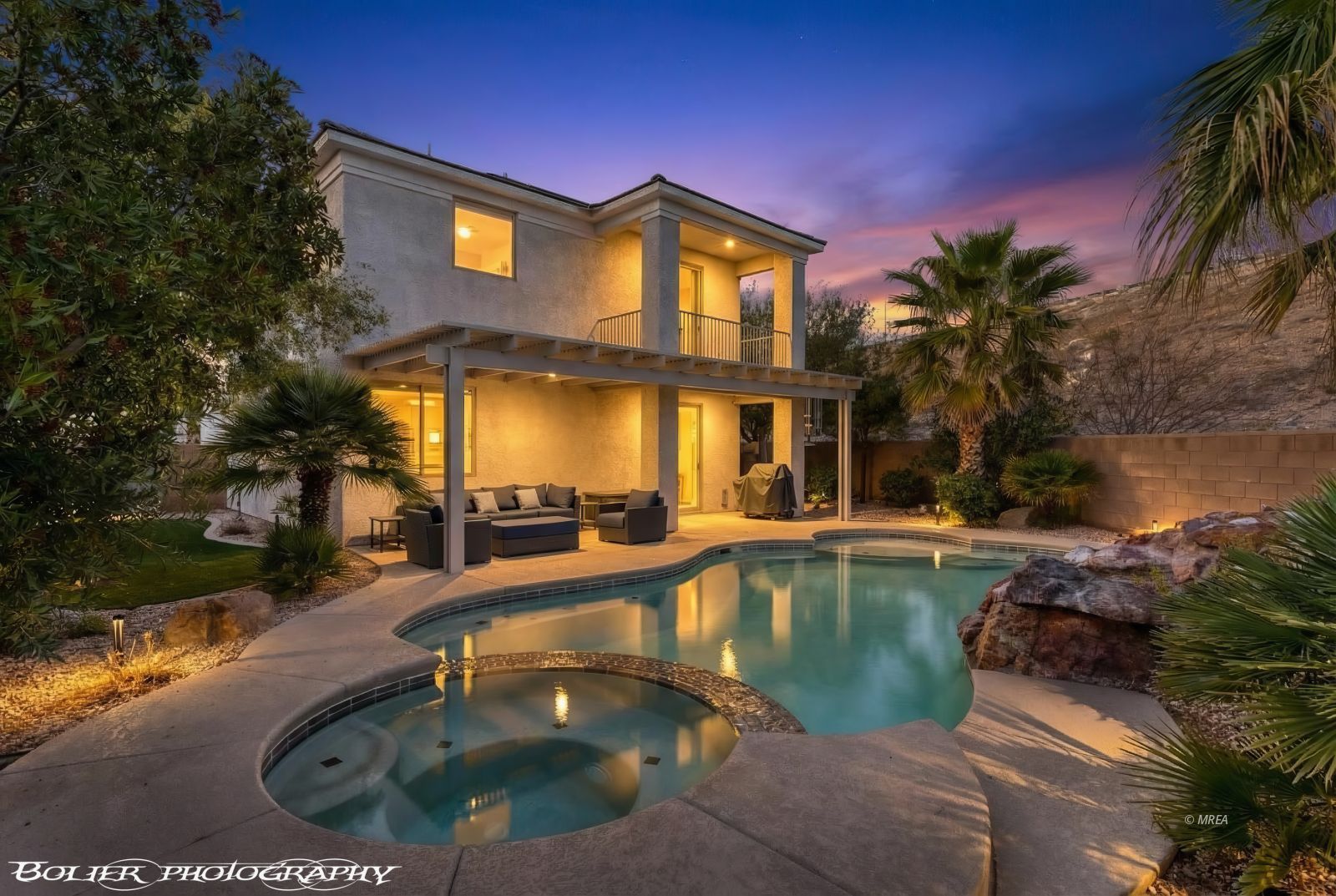 400  Paradise Pkwy  #127