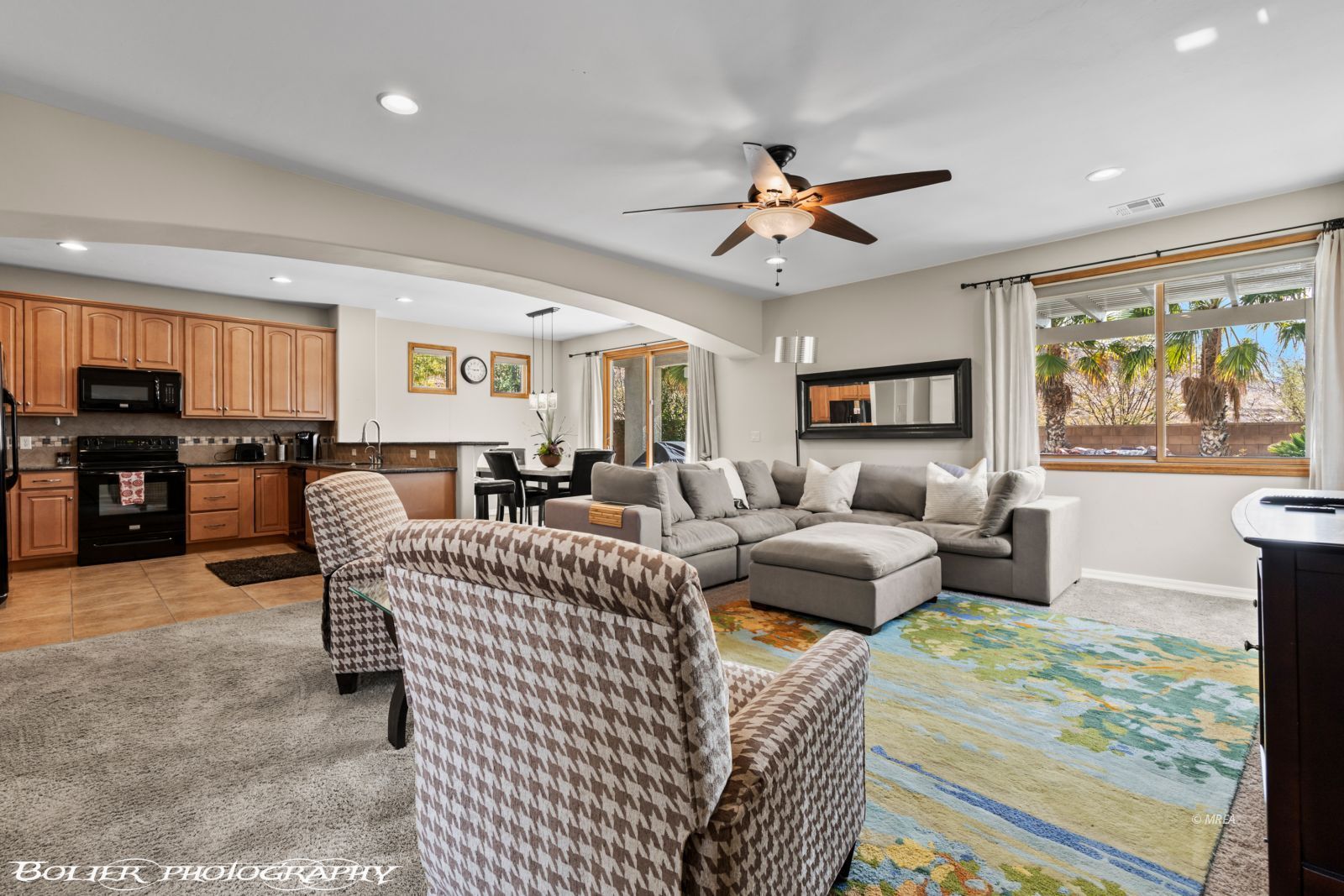 400  Paradise Pkwy  #127