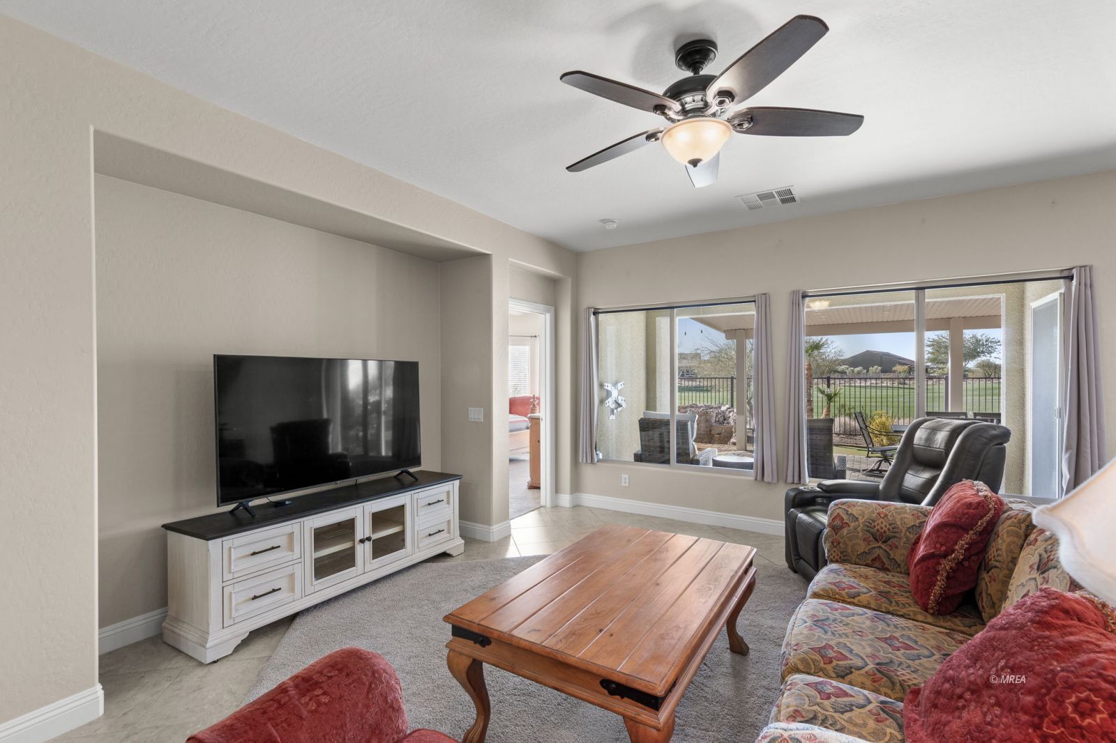 1140  Waterfall View 