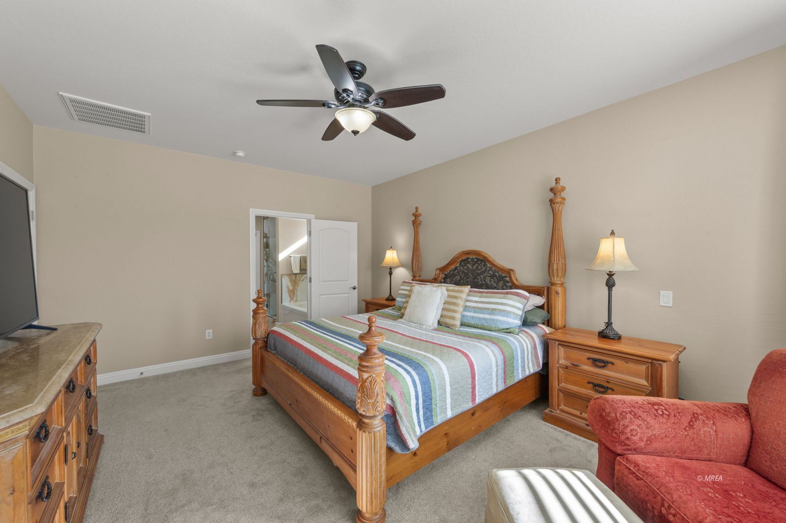 1140  Waterfall View 