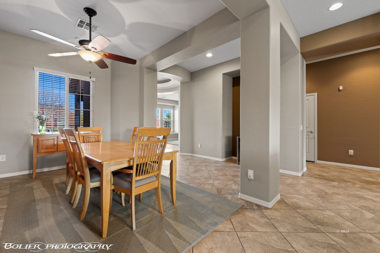 1540  Sandstone Bluffs VW 