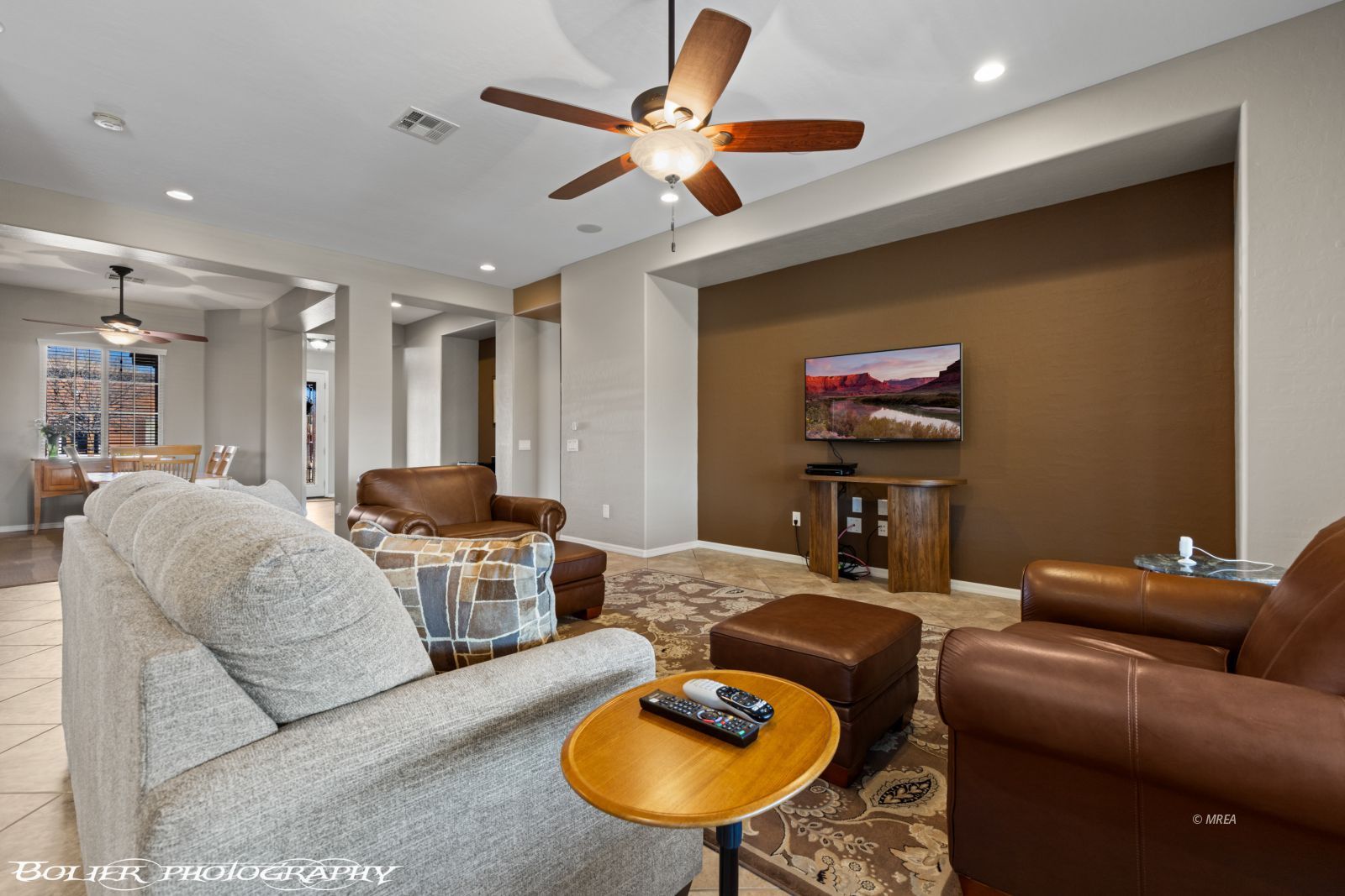 1540  Sandstone Bluffs VW 