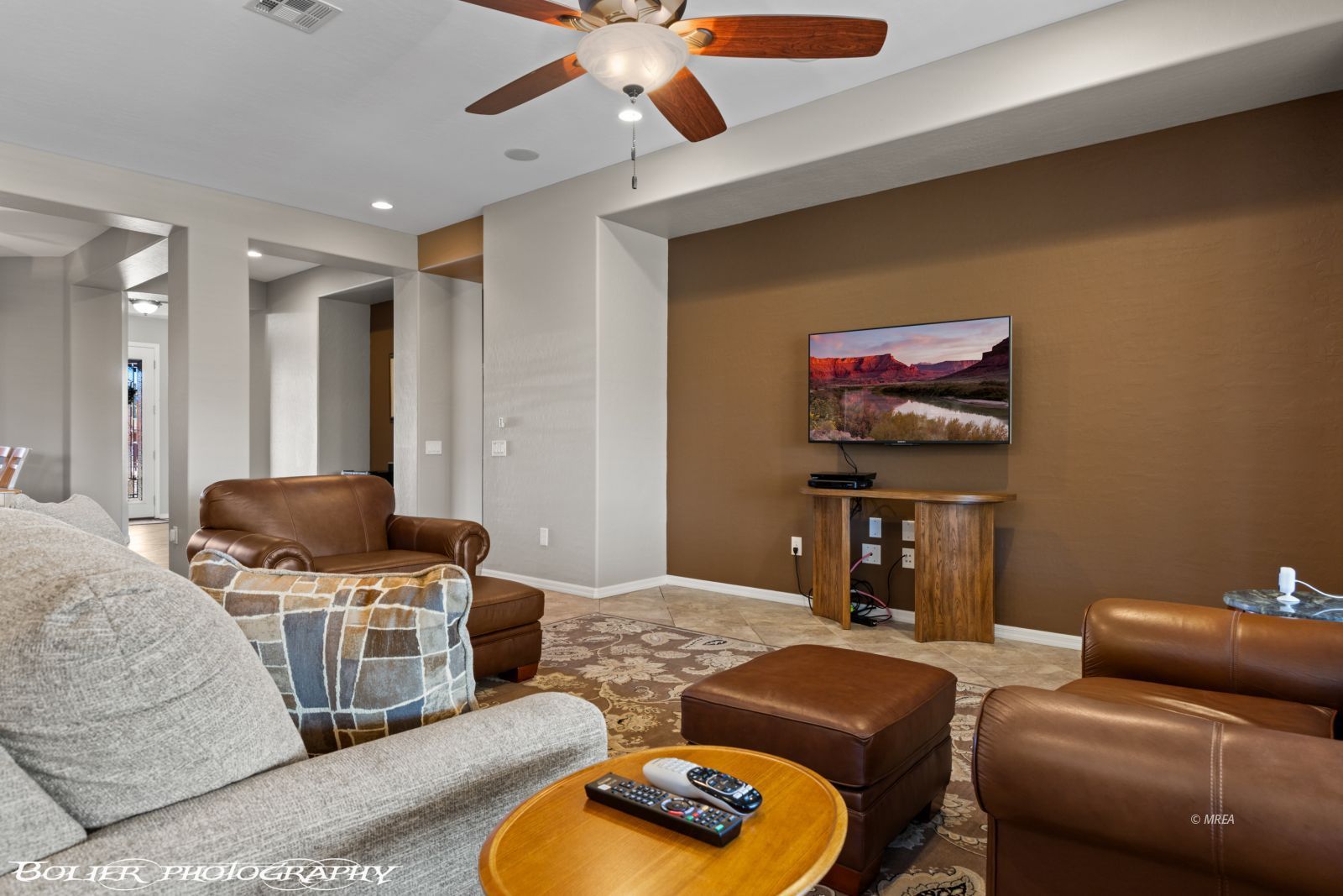 1540  Sandstone Bluffs VW 