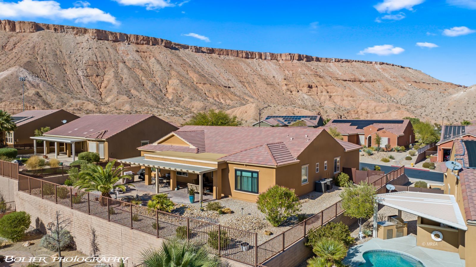 1540  Sandstone Bluffs VW 